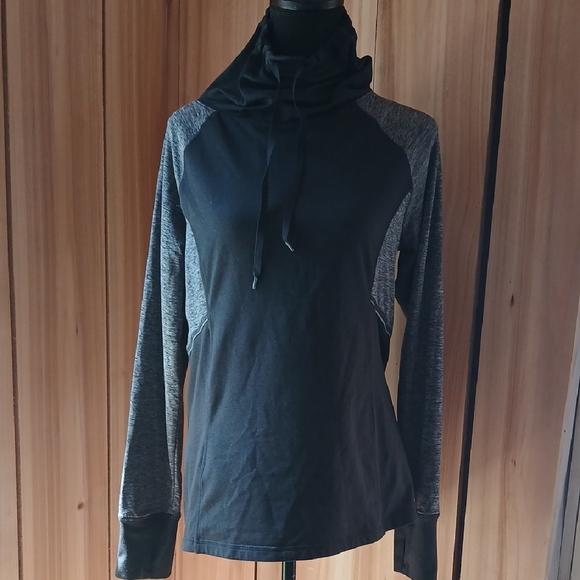 Avia Black and Gray Hoodie - Picture 1 of 11